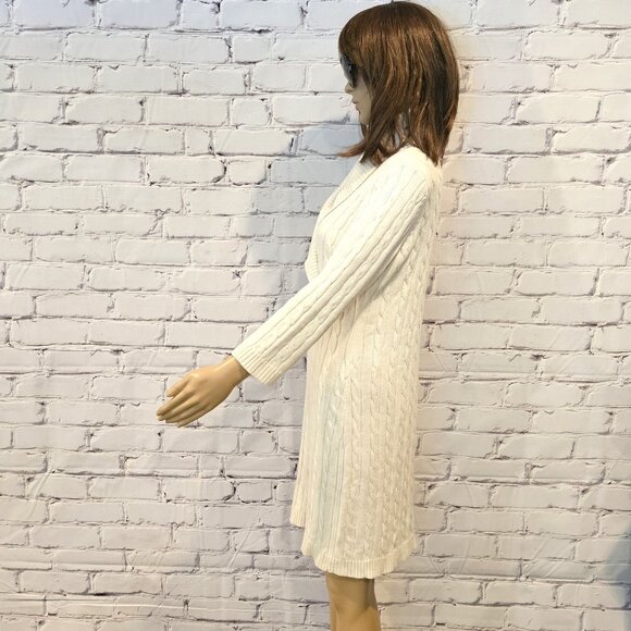 ELLEN TRACY - Classic ivory cable knit sweater dress with buckle detail - Picture 6 of 9
